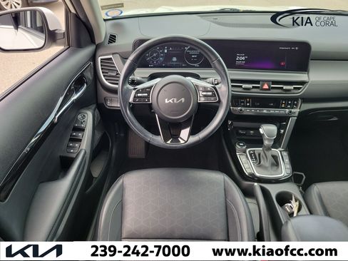 Certified 2024 Kia Seltos EX AWD/4WD image 16