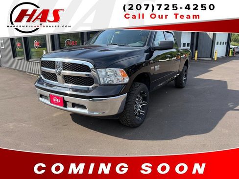 Used 2020 RAM 1500 Classic SLT AWD/4WD image 1