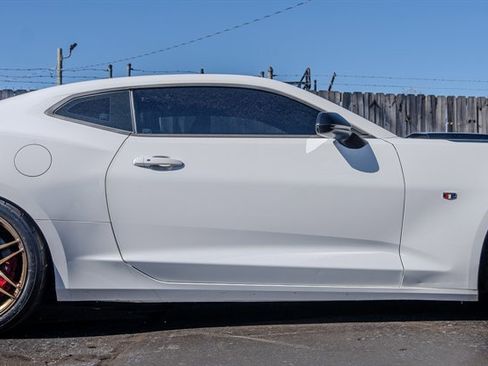 Used 2019 Chevrolet Camaro SS image 6