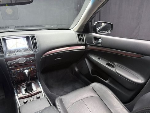 Used 2010 INFINITI G37 x Sedan w/ Premium Pkg AWD/4WD image 36