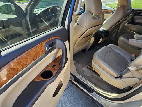 Used 2010 Buick Enclave CXL w/ Trailering Provision Package image 12