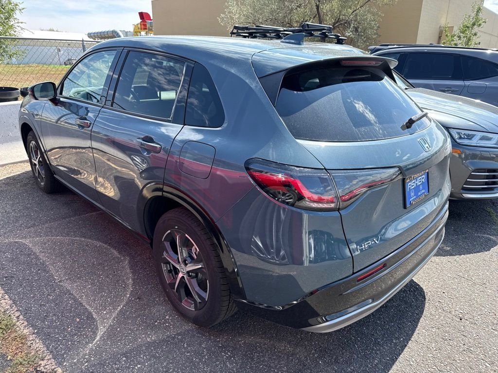 Used 2024 Honda HR-V EX-L image 3