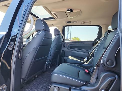 New 2026 Honda Odyssey Touring image 10