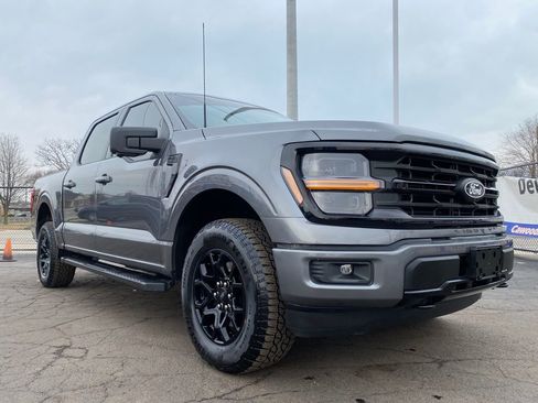 Used 2024 Ford F150 XLT w/ XLT Black Appearance Package image 33