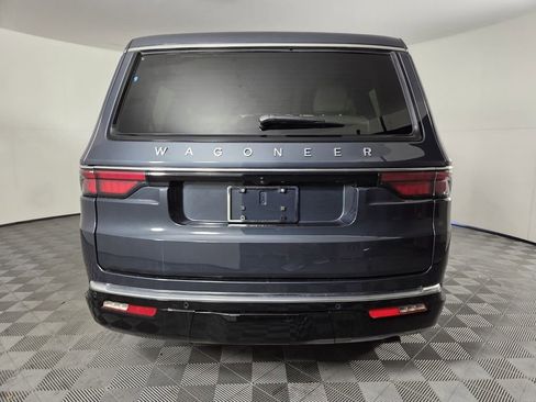 Certified 2025 Jeep Wagoneer 4WD image 6