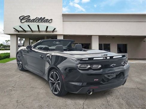 Used 2021 Chevrolet Camaro LT w/ RS Package image 4