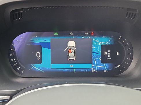 Used 2025 Volvo XC60 B5 Ultra image 26