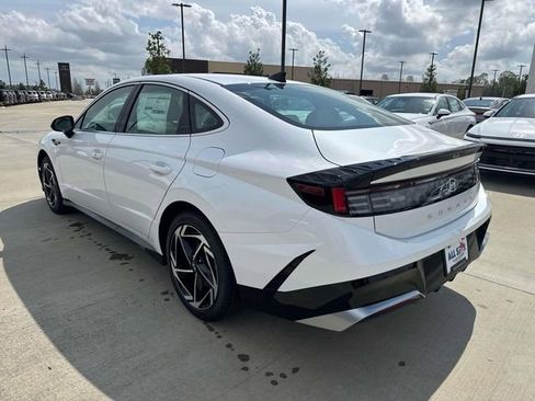 New 2026 Hyundai Sonata SEL FWD image 7