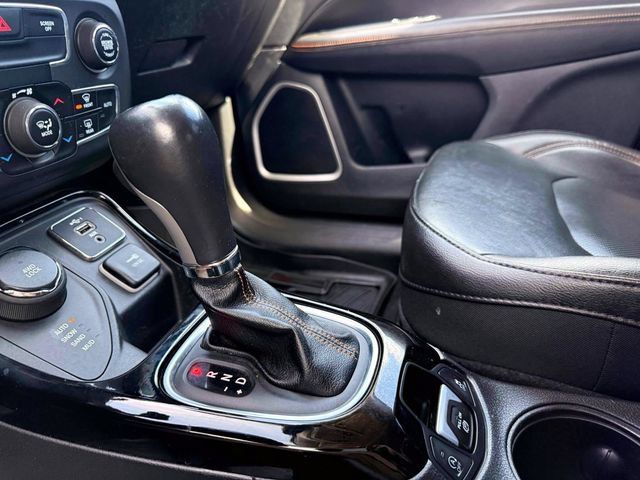 Used 2019 Jeep Compass Limited AWD/4WD image 27