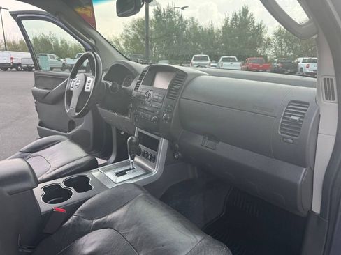 Used 2012 Nissan Pathfinder Silver RWD image 39