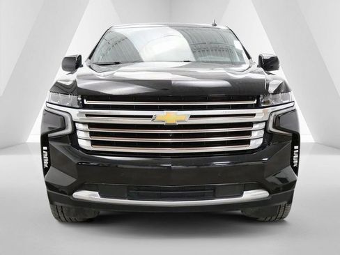 Used 2021 Chevrolet Suburban High Country w/ Premium Package AWD/4WD image 2