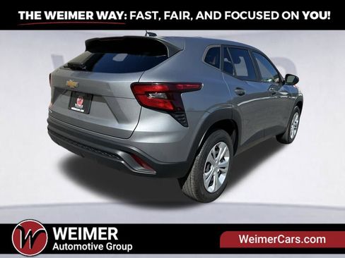 Used 2024 Chevrolet Trax LS w/ Driver Confidence Package FWD image 23