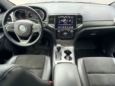 Used 2021 Jeep Grand Cherokee Laredo X RWD image 20