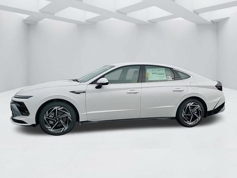 New 2026 Hyundai Sonata SEL FWD image 8
