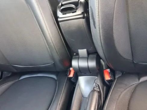 Used 2015 MINI Cooper 2-Door Hardtop FWD image 28