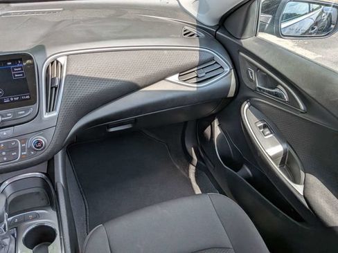 Used 2024 Chevrolet Malibu LT FWD image 18