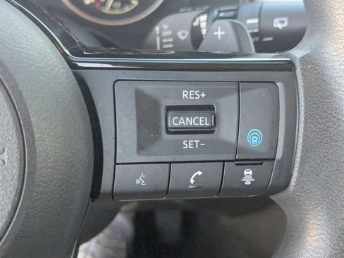 Certified 2023 Nissan Rogue SV FWD image 27