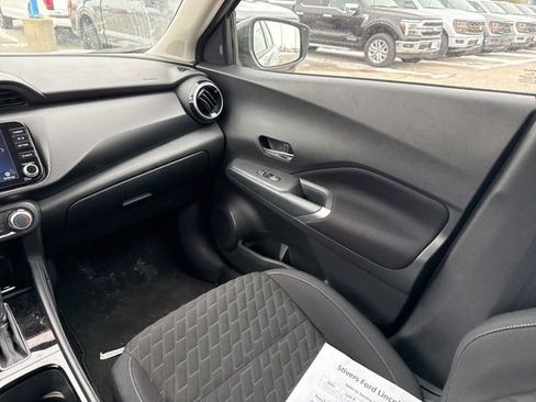 Used 2023 Nissan Kicks SV image 15