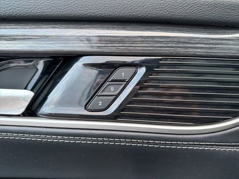 Used 2022 Jeep Wagoneer Series II w/ Premium Group I RWD image 58