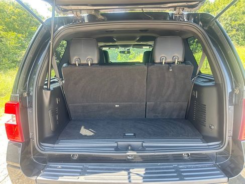 Used 2014 Ford Expedition Limited w/ Equipment Group 301A AWD/4WD image 21