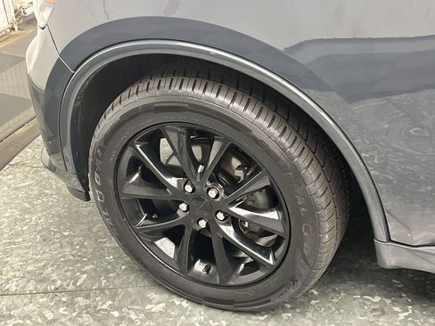 Used 2018 Dodge Durango GT w/ Blacktop Package AWD/4WD image 7