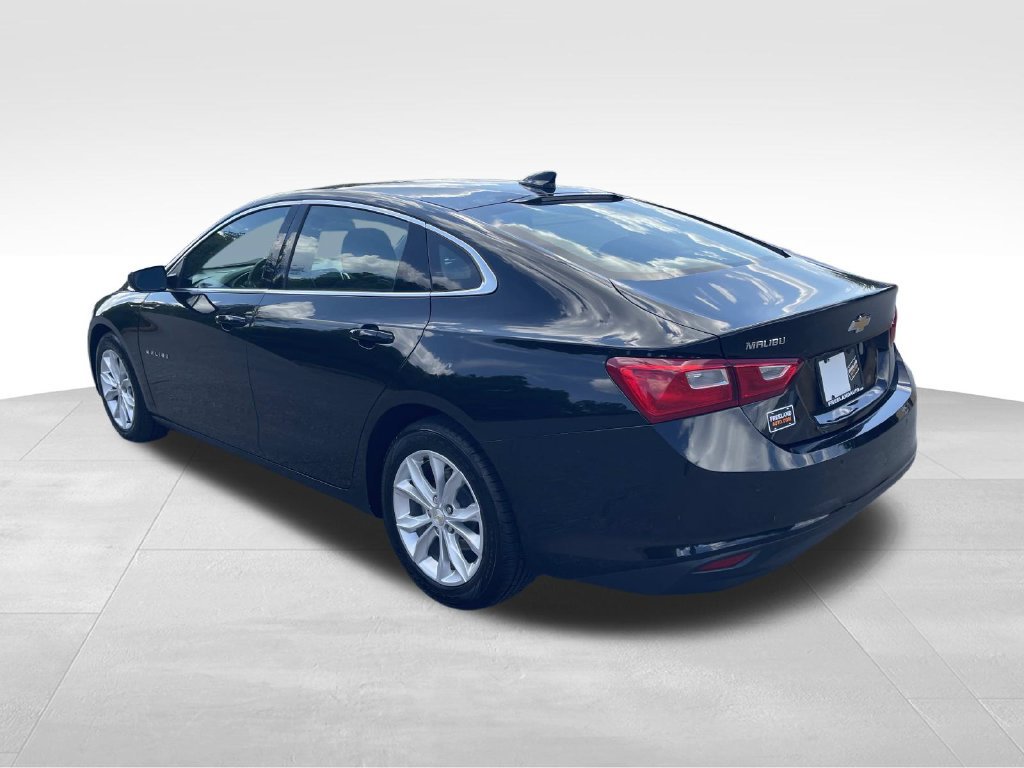 Used 2025 Chevrolet Malibu LT FWD image 5