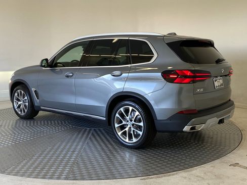 New 2026 BMW X5 xDrive40i image 3