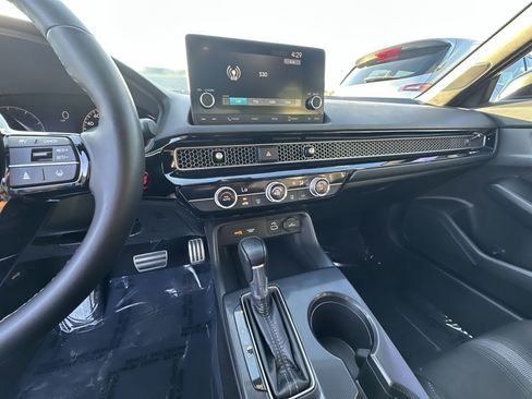 Used 2022 Honda Civic Sport image 24