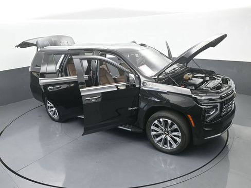 Used 2025 Chevrolet Tahoe High Country image 89