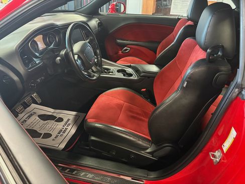 Used 2021 Dodge Challenger R/T Scat Pack w/ Plus Package RWD image 3