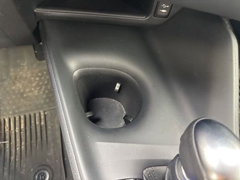 Used 2018 Toyota C-HR XLE image 26