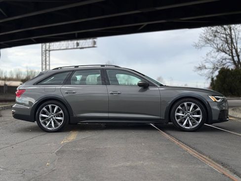 Used 2024 Audi A6 Premium Plus w/ Executive Package image 2