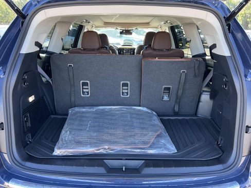 Certified 2025 Subaru Ascent Touring w/ Popular Package #1 image 18