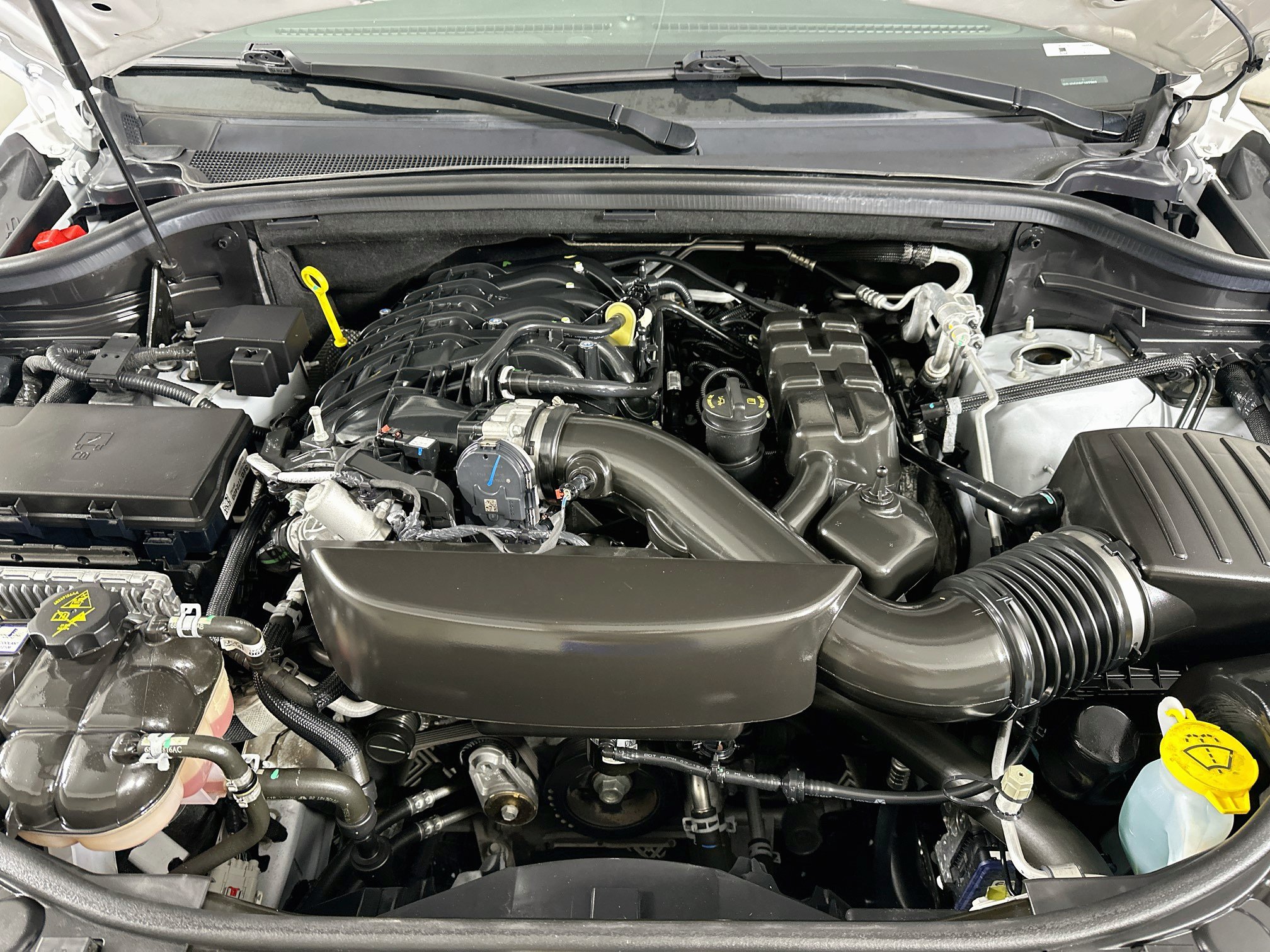 Used 2024 Dodge Durango GT AWD/4WD image 34