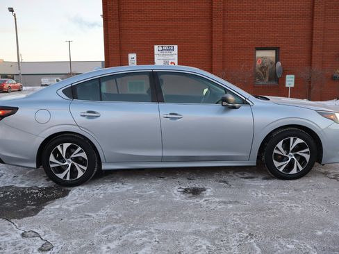 Used 2022 Subaru Legacy AWD image 9