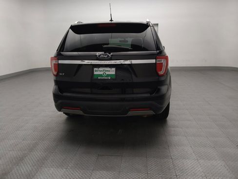 Used 2019 Ford Explorer XLT w/ Equipment Group 201A FWD image 7