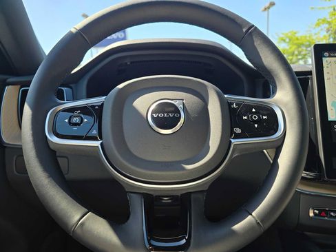 Used 2026 Volvo XC60 B5 Plus w/ Protection Package Premier AWD/4WD image 22