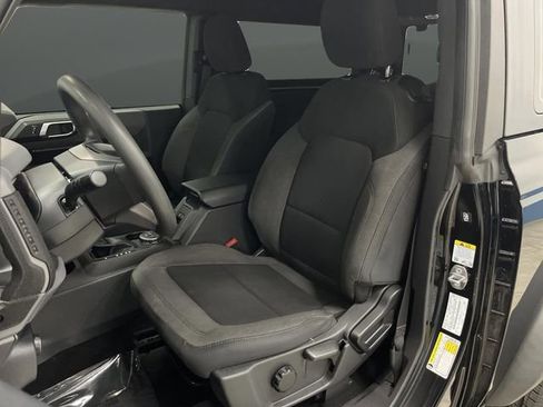 Used 2023 Ford Bronco 2-Door image 4