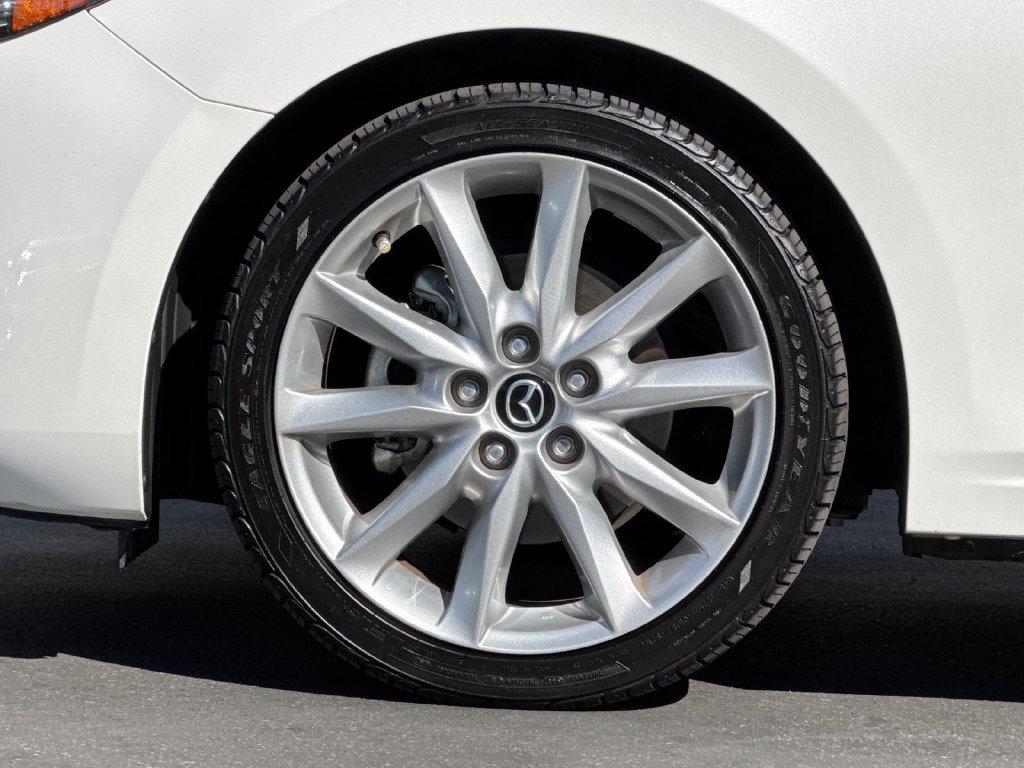 Used 2017 MAZDA MAZDA3 Touring FWD image 23