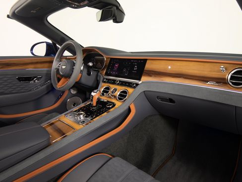 Used 2025 Bentley Continental GT Speed AWD/4WD image 41