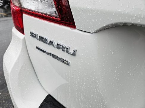 Used 2017 Subaru Outback 2.5i Premium image 9