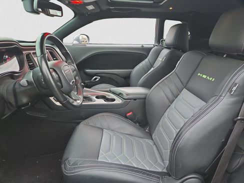 Used 2022 Dodge Challenger R/T w/ Driver Convenience Group image 14