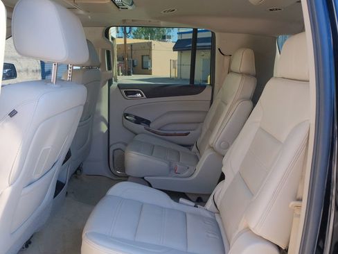 Used 2015 GMC Yukon XL Denali w/ Premium Package image 37