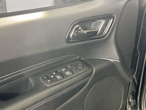 Used 2022 Dodge Durango GT image 18