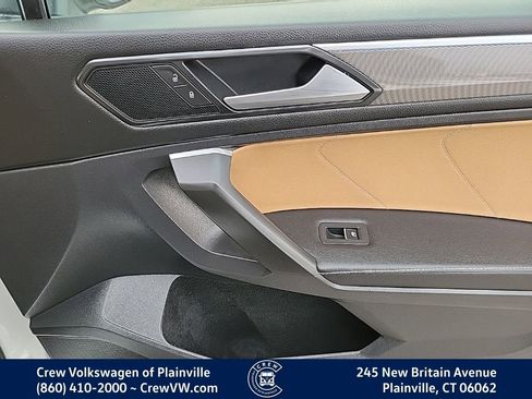 Certified 2022 Volkswagen Tiguan SE R-Line image 43
