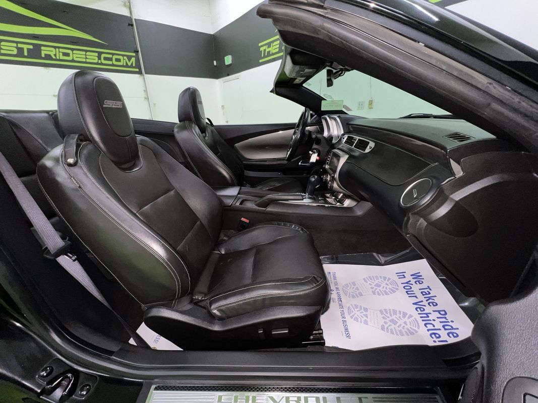 Used 2014 Chevrolet Camaro SS w/ RS Package RWD image 27