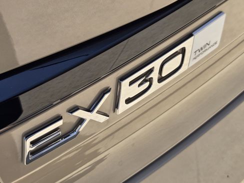 New 2026 Volvo EX30 Ultra w/ Protection Package Premier AWD/4WD image 31