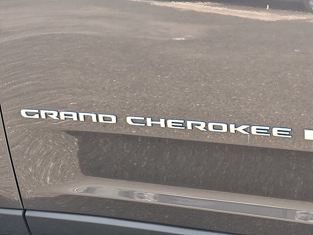 Used 2024 Jeep Grand Cherokee Limited 4xe AWD/4WD image 31