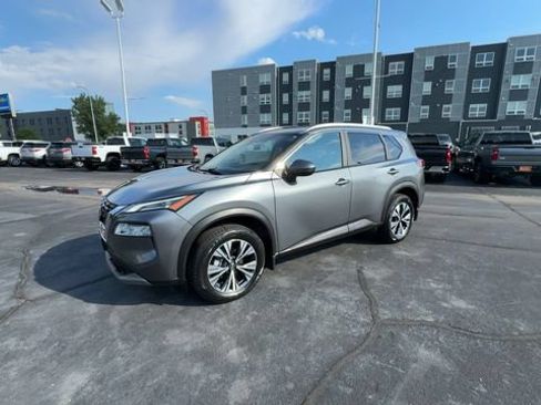 Used 2023 Nissan Rogue SV w/ SV Premium B Package AWD/4WD image 4
