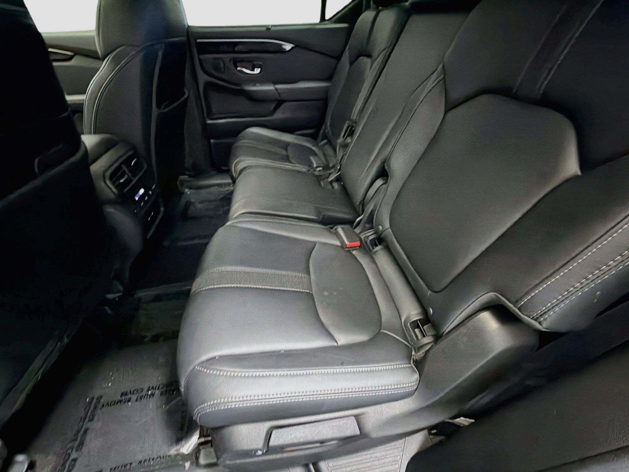 Used 2024 Honda Pilot Touring image 13